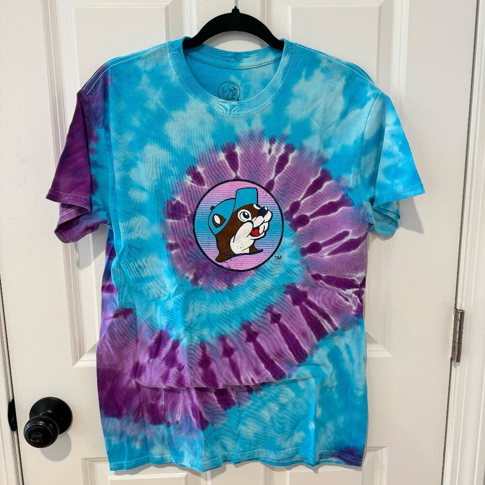 Blue and Purple Tie Dye Buc-ee's Short Sleeve T Shirt - Size‎ Medium